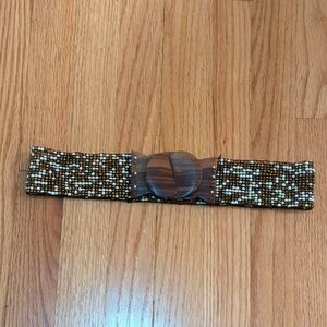 Brown and White Beaded Belt with Wooden Buckle